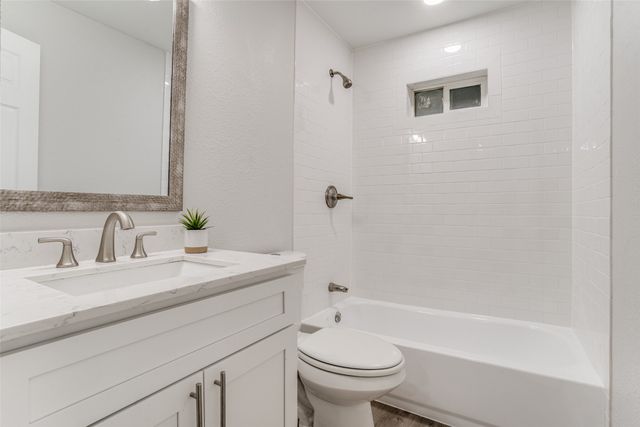 5444 Gaston Avenue 102, Dallas, TX 75214