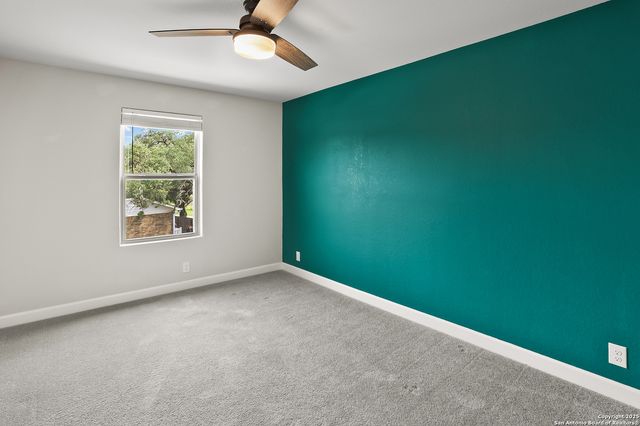 377 Kilmarnock, Boerne, TX 78015