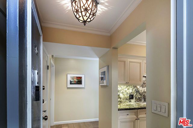 906 N Doheny Drive 510, West Hollywood, CA 90069