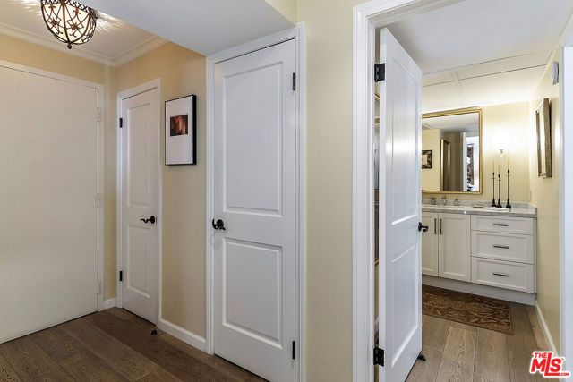 906 N Doheny Drive 510, West Hollywood, CA 90069