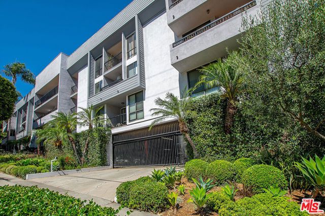 906 N Doheny Drive 510, West Hollywood, CA 90069