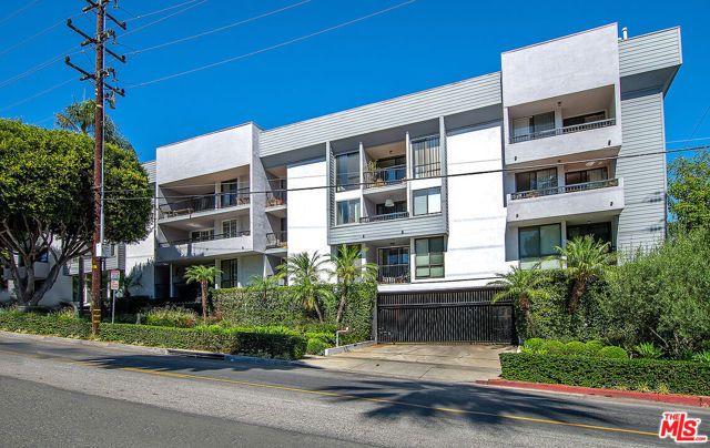 906 N Doheny Drive 510, West Hollywood, CA 90069
