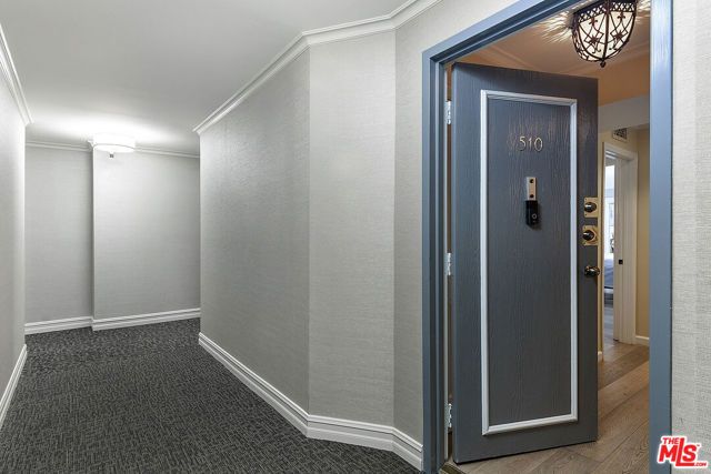 906 N Doheny Drive 510, West Hollywood, CA 90069
