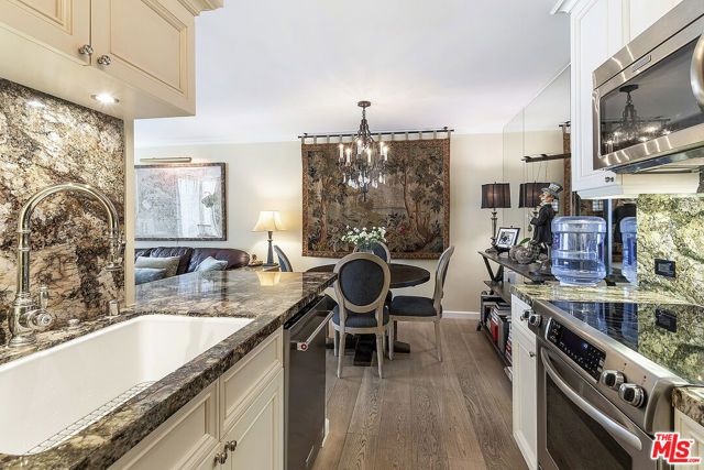 906 N Doheny Drive 510, West Hollywood, CA 90069