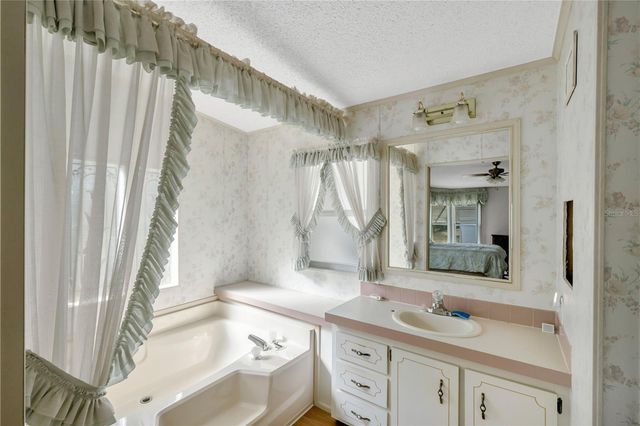 1569 HEATHER HILL DRIVE, Lakeland, FL 33810