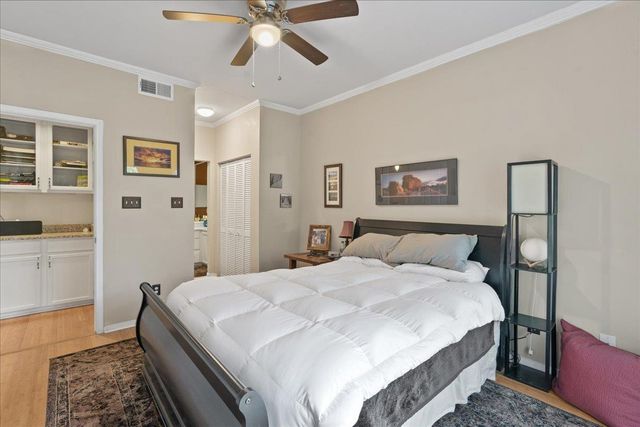 1741 Spyglass DR 2-102, Austin, TX 78746