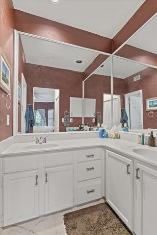 1741 Spyglass DR 2-102, Austin, TX 78746