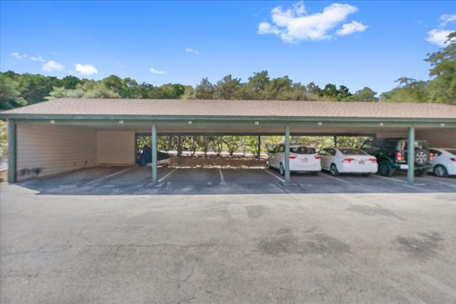 1741 Spyglass DR 2-102, Austin, TX 78746
