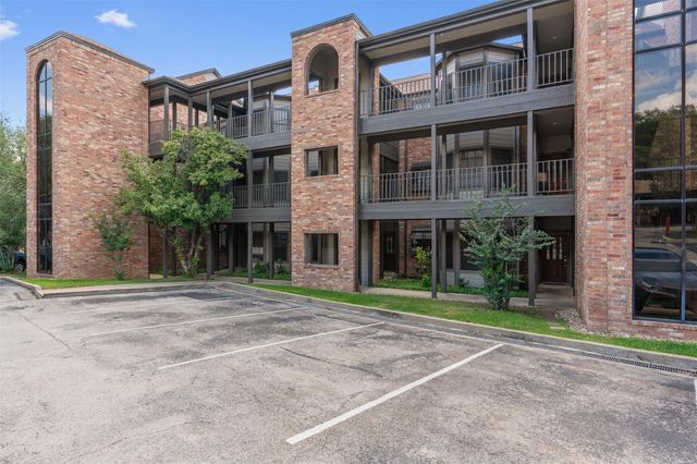 1741 Spyglass DR 2-102, Austin, TX 78746