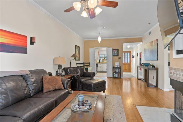 1741 Spyglass DR 2-102, Austin, TX 78746