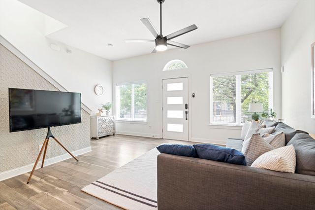 1823 S Ervay Street, Dallas, TX 75215