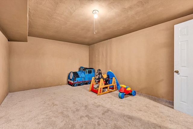 10640 Stewartsville RD, Vinton, VA 24179