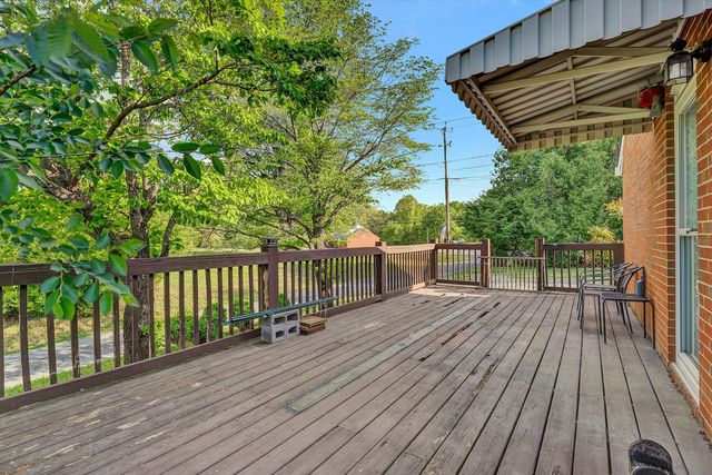 10640 Stewartsville RD, Vinton, VA 24179