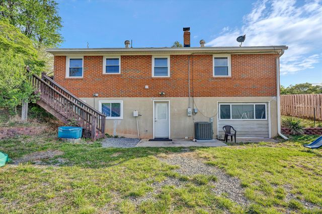 10640 Stewartsville RD, Vinton, VA 24179