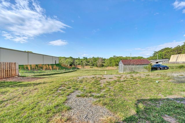 10640 Stewartsville RD, Vinton, VA 24179