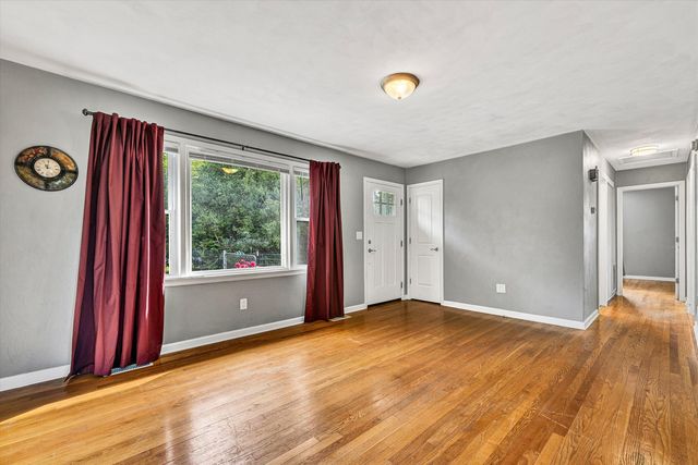 10640 Stewartsville RD, Vinton, VA 24179