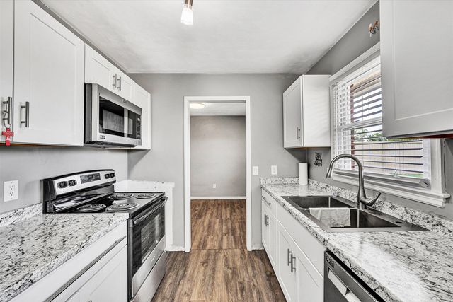10640 Stewartsville RD, Vinton, VA 24179