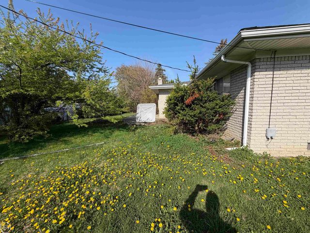 11378 Savage Drive, Sterling Heights, MI 48312