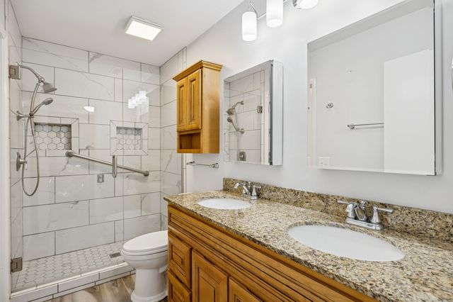 4558 S Trace Blvd, Old Hickory, TN 37138