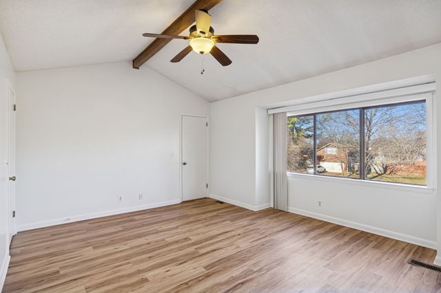 4558 S Trace Blvd, Old Hickory, TN 37138