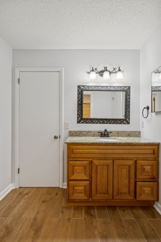 4558 S Trace Blvd, Old Hickory, TN 37138