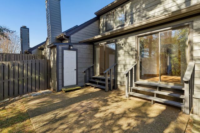 4558 S Trace Blvd, Old Hickory, TN 37138