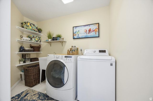 131 E BATTALION BAY, Saratoga Springs, UT 84043