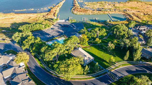 131 E BATTALION BAY, Saratoga Springs, UT 84043