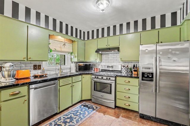 3828 Duke Street, Kalamazoo, MI 49008