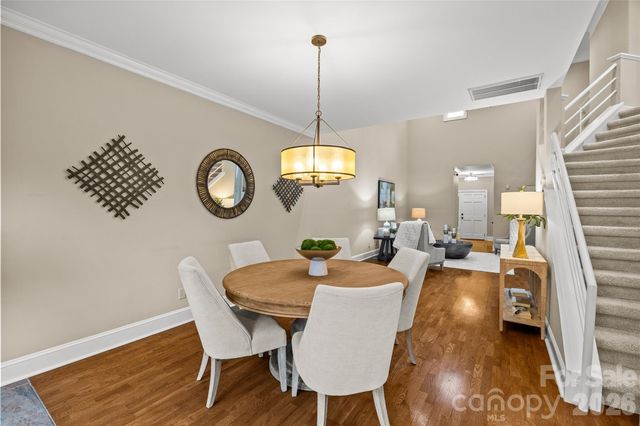 6029 Sharon Road, Charlotte, NC 28210