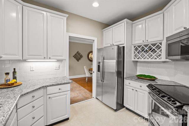 6029 Sharon Road, Charlotte, NC 28210