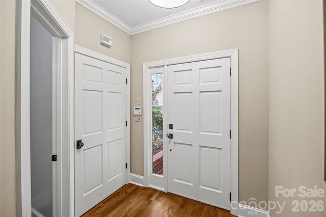 6029 Sharon Road, Charlotte, NC 28210