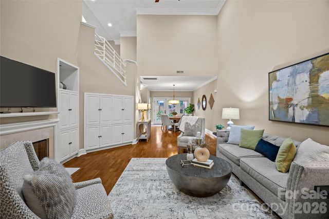 6029 Sharon Road, Charlotte, NC 28210