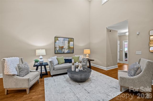 6029 Sharon Road, Charlotte, NC 28210