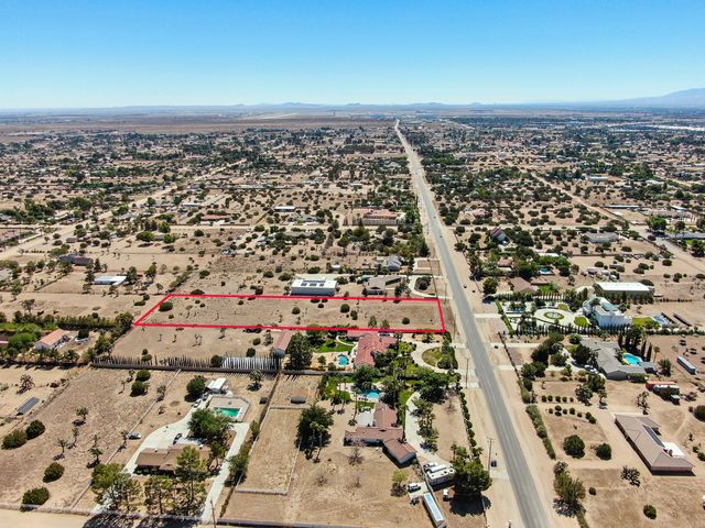 2600 W Ave O, Palmdale, CA 93551