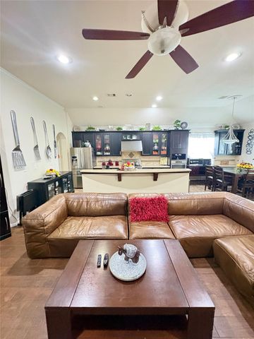 20258 Fossil Valley Lane, Cypress, TX 77433