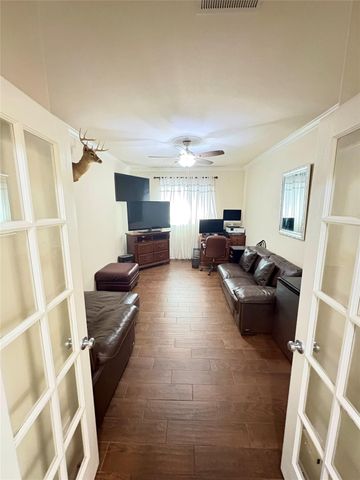 20258 Fossil Valley Lane, Cypress, TX 77433