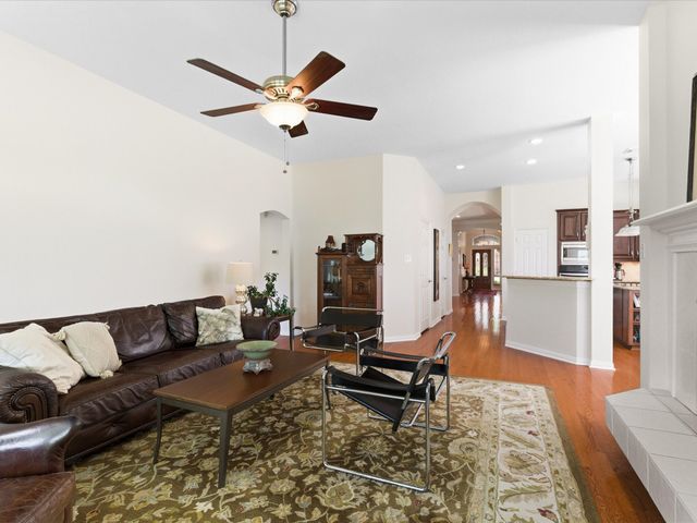 1613 Villa Court, Corinth, TX 76210