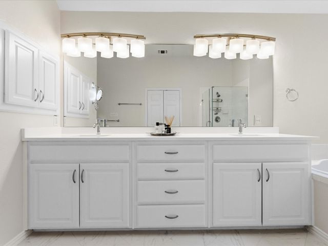 1613 Villa Court, Corinth, TX 76210