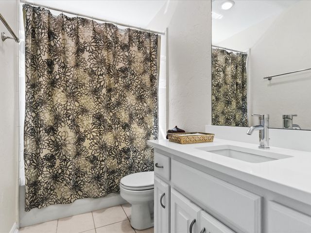 1613 Villa Court, Corinth, TX 76210