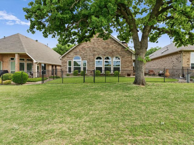 1613 Villa Court, Corinth, TX 76210