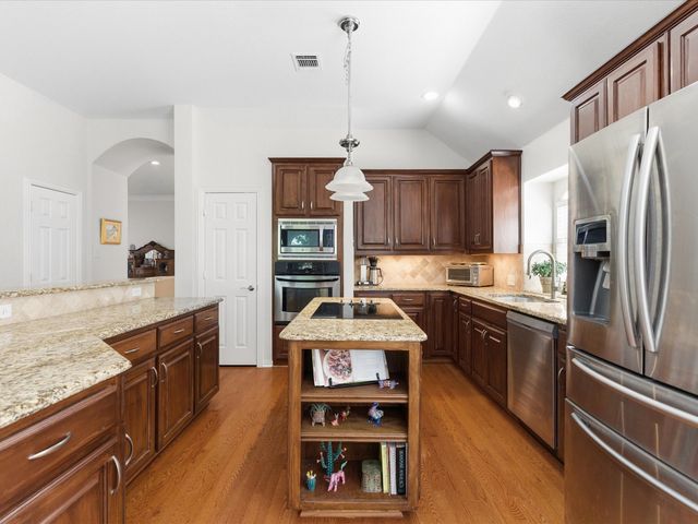 1613 Villa Court, Corinth, TX 76210