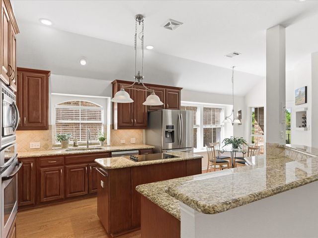 1613 Villa Court, Corinth, TX 76210