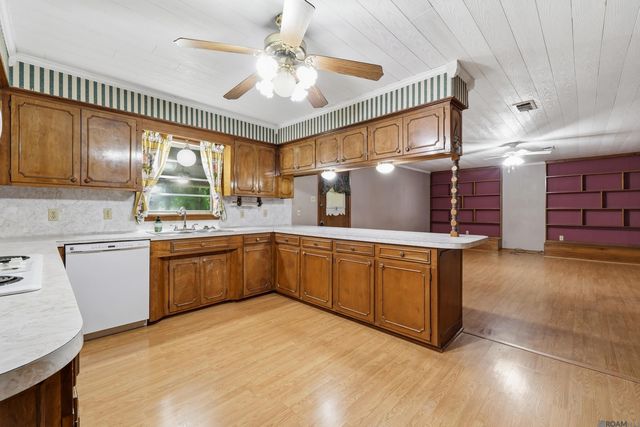 32581 Duff Rd, Walker, LA 70785
