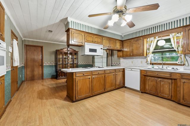 32581 Duff Rd, Walker, LA 70785