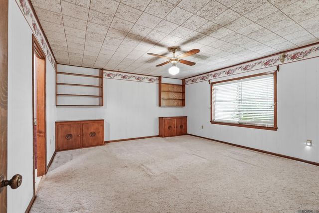 32581 Duff Rd, Walker, LA 70785