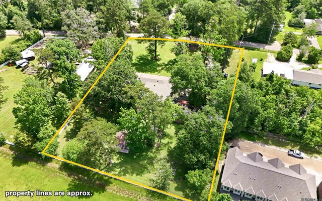 32581 Duff Rd, Walker, LA 70785