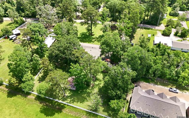32581 Duff Rd, Walker, LA 70785