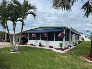 84 Enchanting BLVD, Naples, FL 34112
