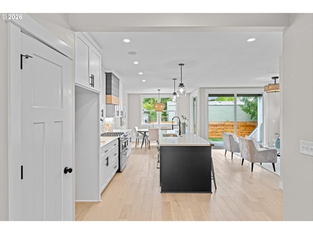 5834 N ATLANTIC Ave, Portland, OR 97217